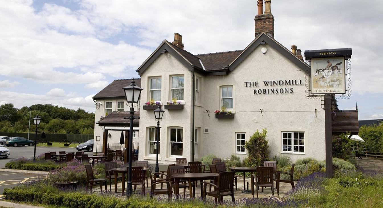 The Windmill Inn Натсфорд Екстер'єр фото